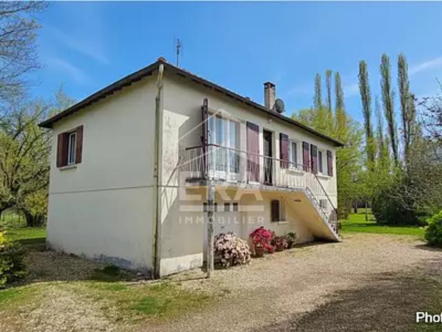 Montpon Ménestérol 24700 Achat / Vente maison 4 pièces t4 au dernier étage