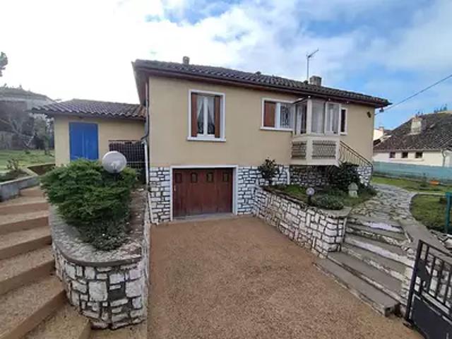 Montpon Ménestérol 24700 Achat / Vente maison 5 pièces t5 au dernier étage terrasse