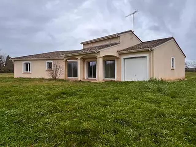 Montpon Ménestérol 24700 Achat / Vente maison 6 pièces t6 au dernier étage
