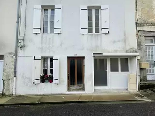 Montpon Ménestérol 24700 Achat / Vente maison 6 pièces t6 au dernier étage
