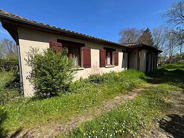 Montpon Ménestérol 24700 Achat / Vente maison 6 pièces t6 au dernier étage
