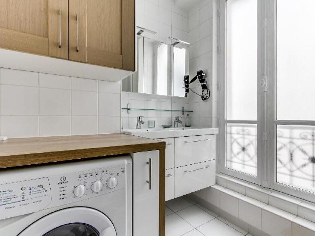 Montparnasse Alesia 2 Bedrooms, Paris Amsterdam Apartments for Rent