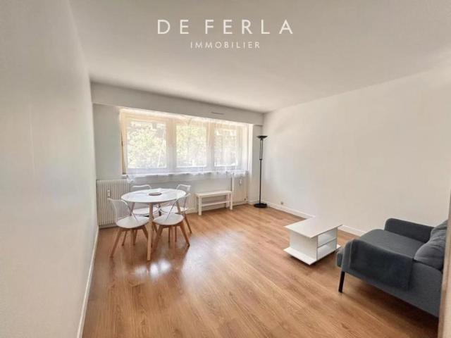 MONTPARNASSE grand T2 équipé lumineux emplacement idéal
