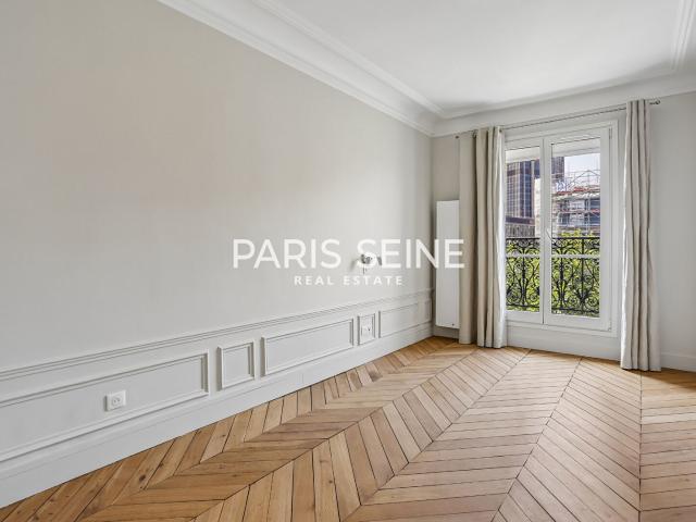 Montparnasse * Magnifique appartement meublé avec BALCON !