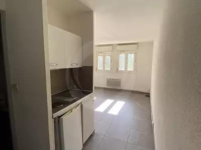 Montpellier 34070 Location appartement 1 pièce t1 au dernier étage