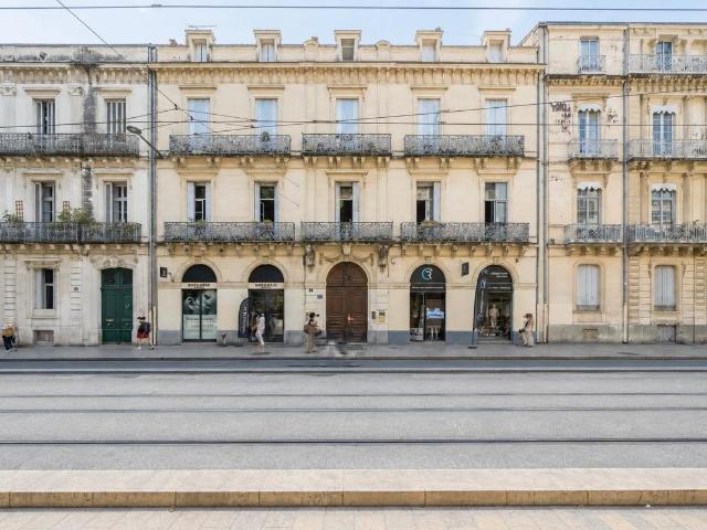 MONTPELLIER 34000 – STUDIO – DERNIER ÉTAGE – IMMEUBLE DE STANDING – AU PIED DU TRAM – IDÉAL INVESTISSEUR