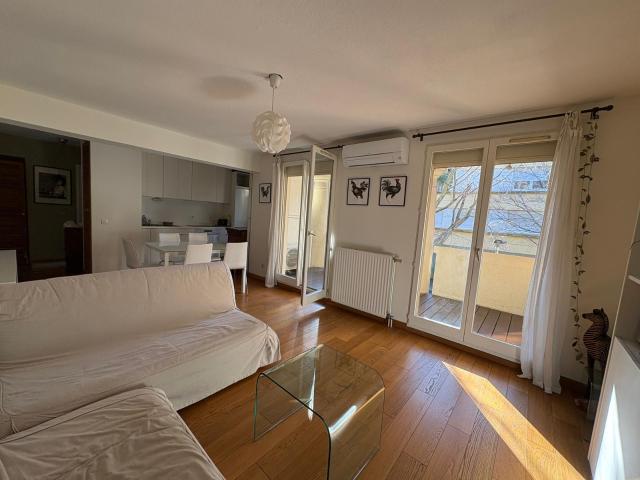 Montpellier Antigone | T2 de 48 m2 avec terrasse et parking