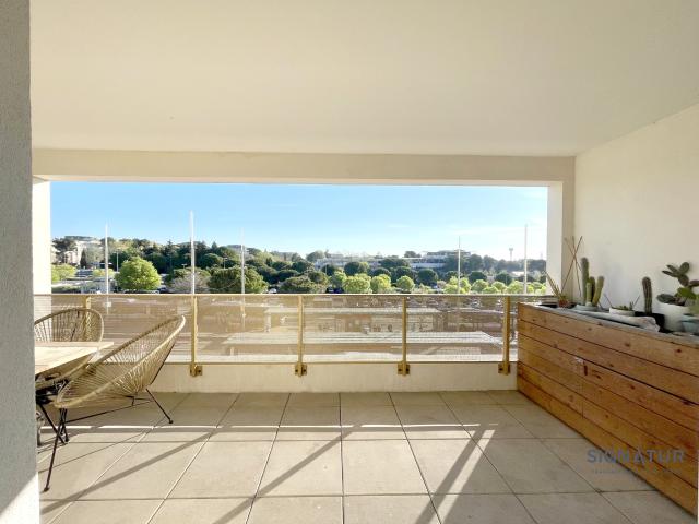 MONTPELLIER Appartement 3 pièces avec terrasse et parking en sous sol