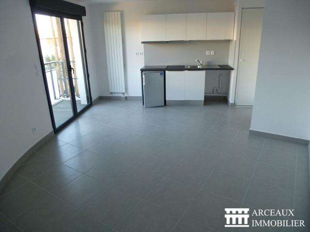 MONTPELLIER Boutonnet Saint Eloi F2 dans Bâtiment BBC