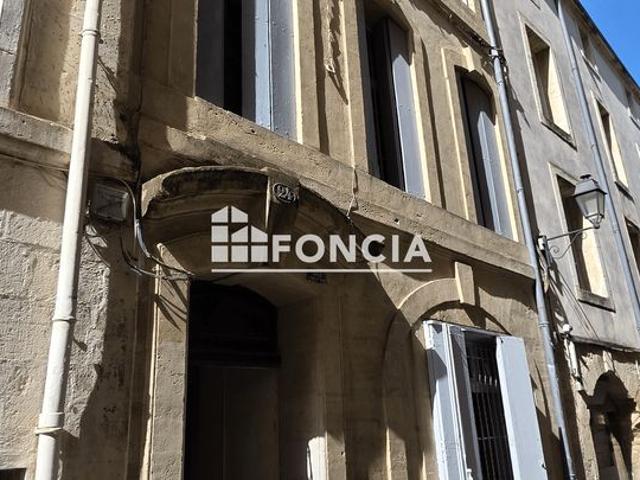 Montpellier centre ecusson superbe 1p de 23 m2 hab plus une terrasse cour de 12m2