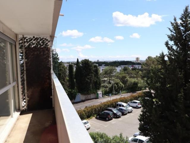 Montpellier Croix d'Argent F2 avec terrasse et parking priva. 32m² Montpellier
