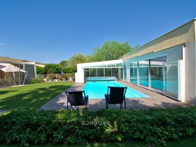 MONTPELLIER – MAISON DE PLAIN PIED AVEC PISCINE ET DÉPENDANCE