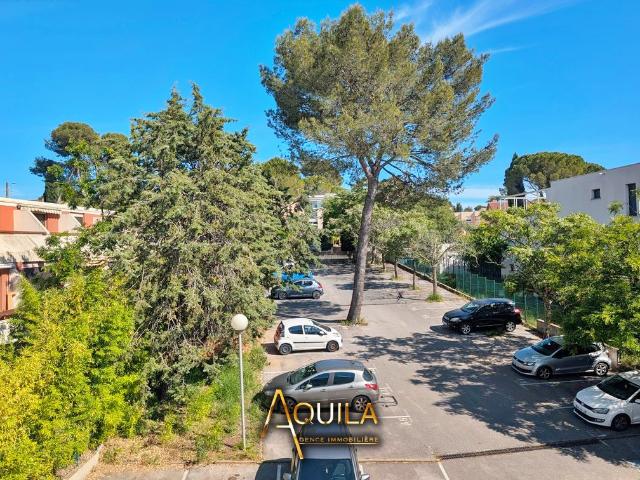 Montpellier quartier facs au calme Très joli studio en parfait état sis au 2eme et dernier étage avec terrasse