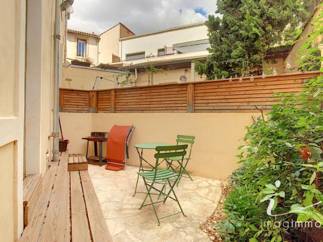 MONTPELLIER QUARTIER GARE STUDIO AVEC COIN CHAMBRE ET COUR