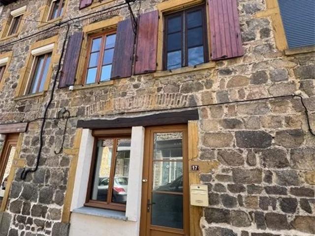 MONTROTTIER maison de village