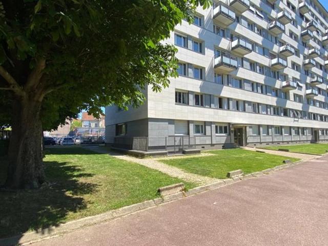 MONTROUGE à 6 minutes du métro