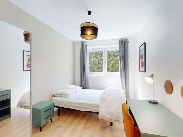 Montrouge Marne Room S 2