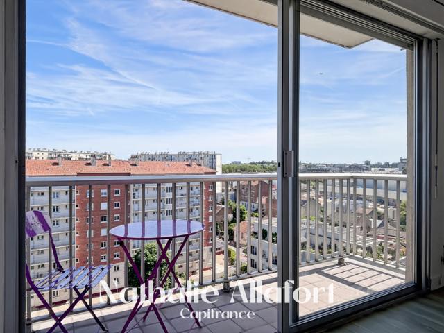 MONTROUGE Métro – 2 pièces, dernier étage, balcon, parking et cave