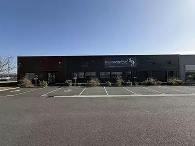 Montrond les Bains 42210 Location divers 4 pièces parking