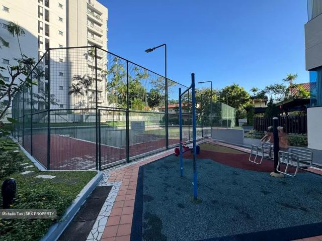 Montrosa D23, Condominium