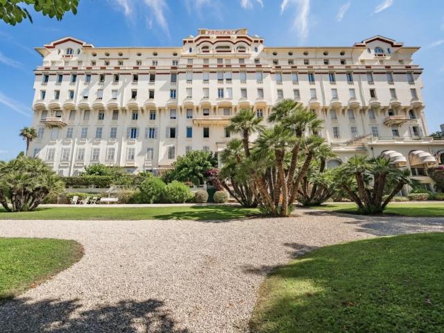 Montrose appartement bourgeois 4 pièces balcon vue mer 147m² Cannes