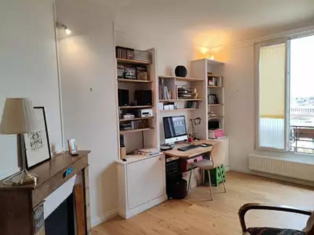 Montreuil 93100 Achat / Vente appartement 2 pièces t2 au dernier étage