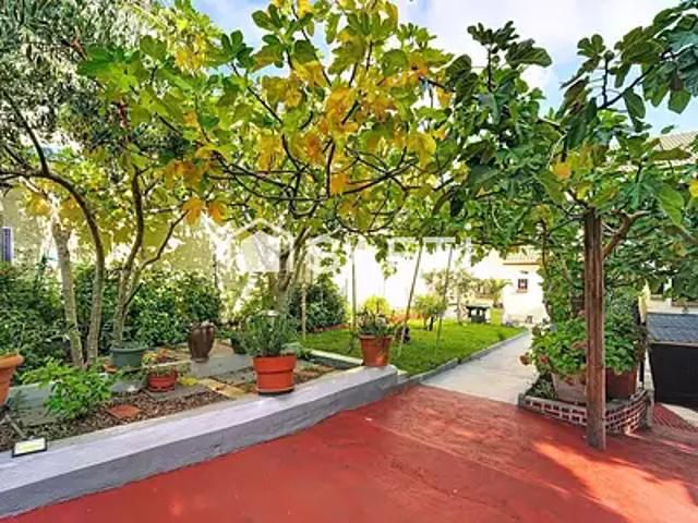 Montreuil 93100 Achat / Vente maison 7 pièces t7 terrasse parking