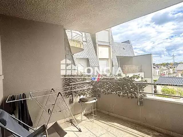 Montreuil Juigné 49460 Achat / Vente appartement 1 pièce t1 terrasse
