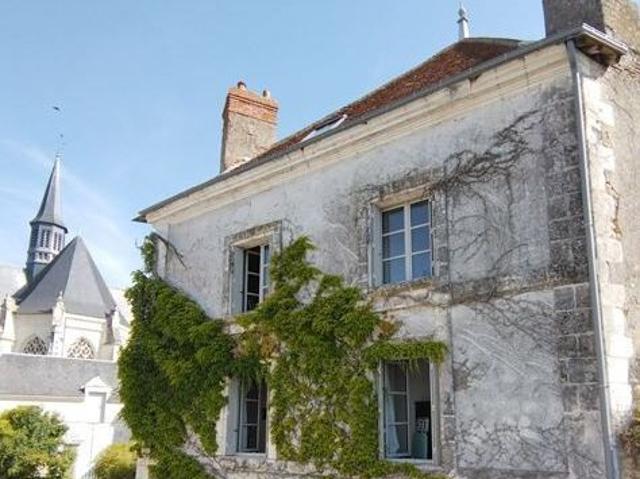 MONTRÉSOR Demeure de caractère