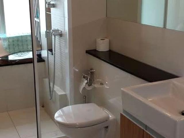 Montview D10, Condominium