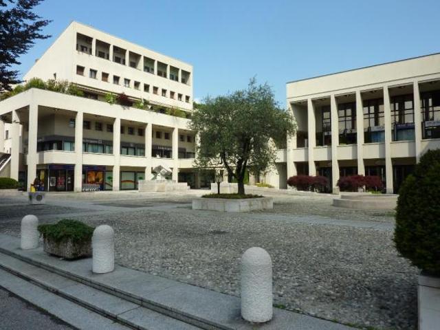 MONZA PARCO Immobile commerciale a reddito in ottima posizione