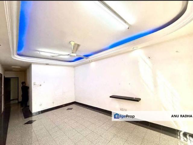 Mon Bisca, Bandar Baru Permas Jaya