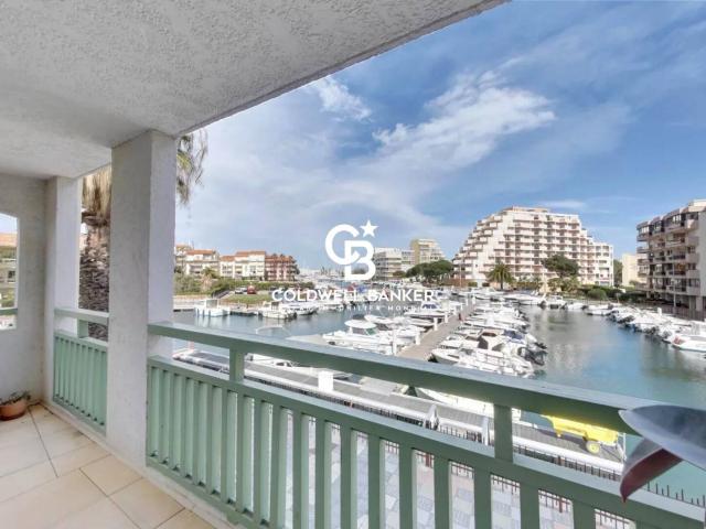 Mon grand appartement sur la marina