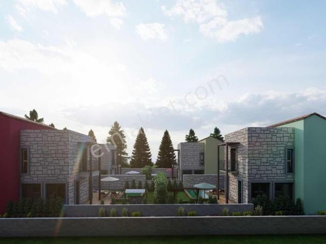 Monami İnşattan Urla Bademlerde Havuzlu Tam Müstakil Taş Villa