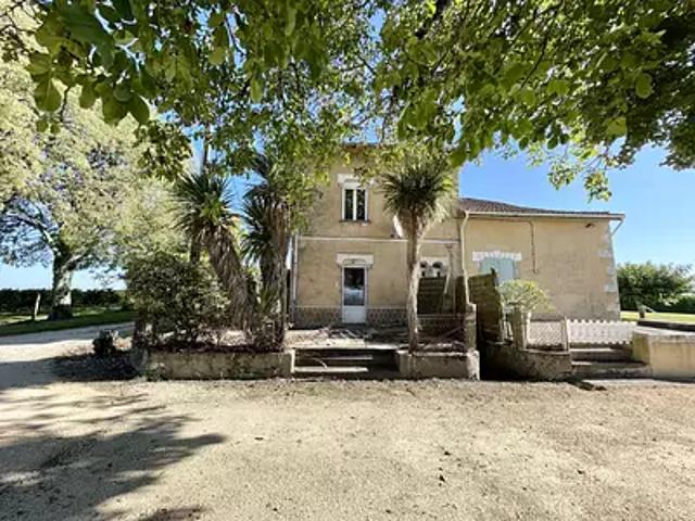 FRANCE FRA Achat / Vente maison 8 pièces t8