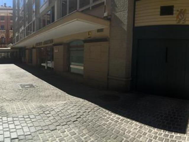 MONCASA VENDE / ALQUILA Plaza de garaje en el centro