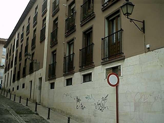MONCASA VENDE 2 Plazas de garaje, cerradas