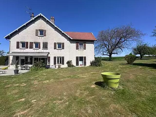 Moncey 25870 Achat / Vente maison 8 pièces t8 au dernier étage