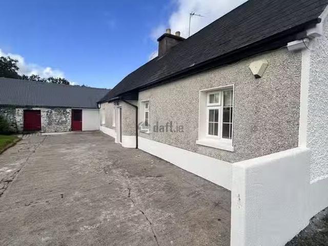 Mondellihy, Dromcolliher, Co. Limerick is for rent