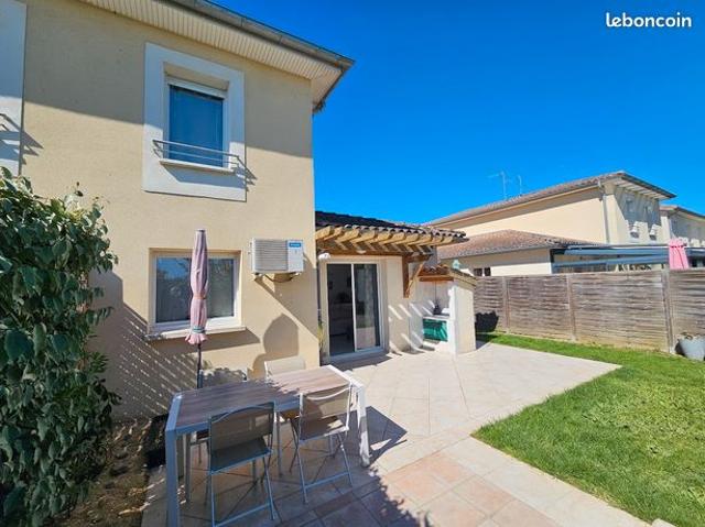 MONDONVILLE MAISON T4, R+1, de 80 m² + garage, dans copropriété privée