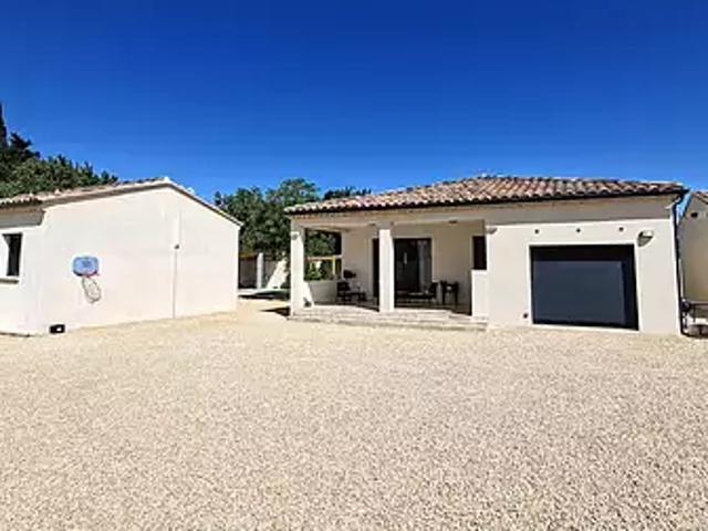 Mondragon 84430 Achat / Vente maison 7 pièces t7 au dernier étage parking