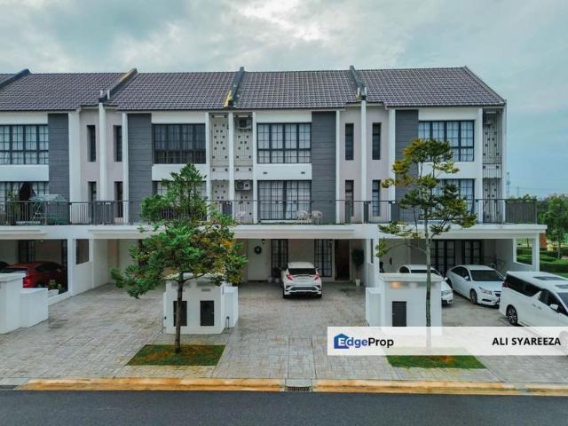 Monet Lily @ Sunsuria City