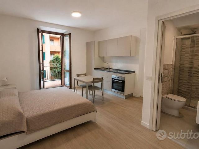 Monolocale moderno in zona Villafranca