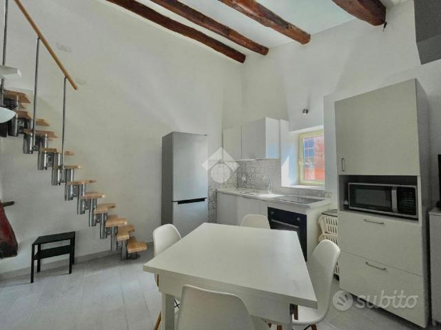 MONOLOCALE A PALERMO