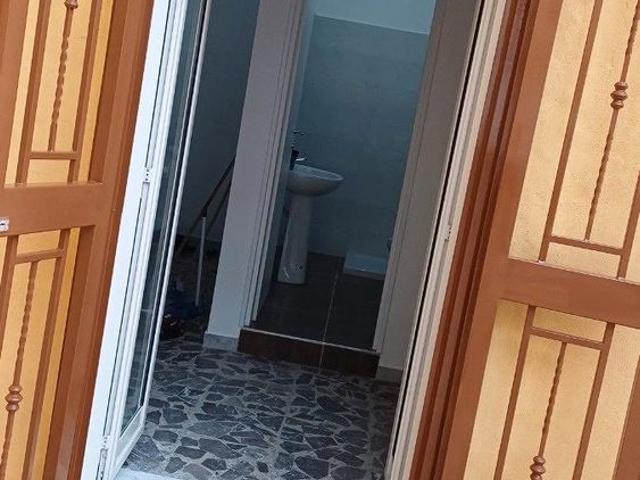 MONOLOCALE ACERRA 30Mq