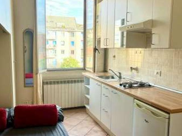 Monolocale arredato Milano