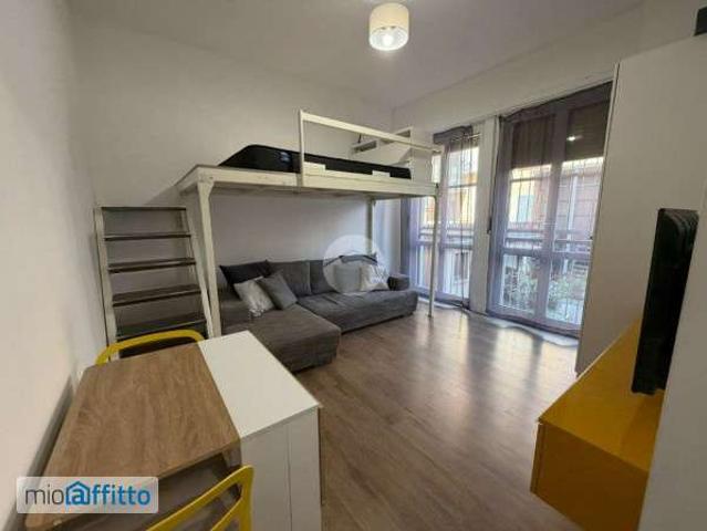 Monolocale arredato Milano