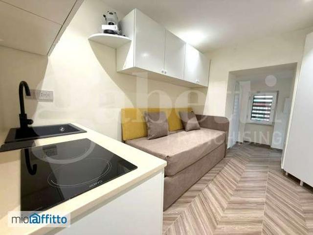 Monolocale arredato Napoli