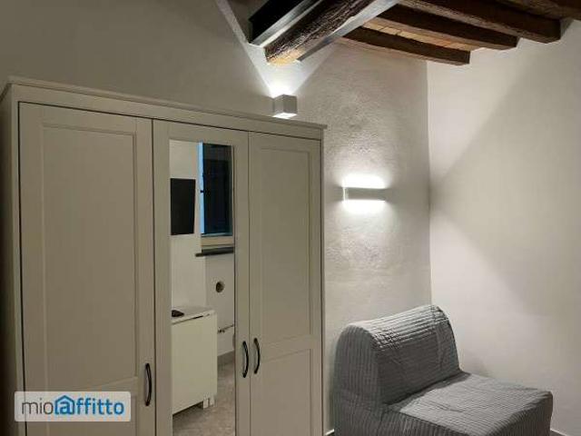 Monolocale arredato Oltretorrente
