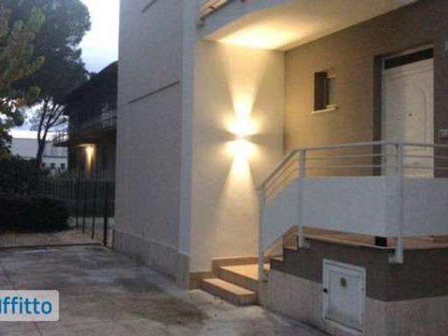Monolocale arredato Appignano
